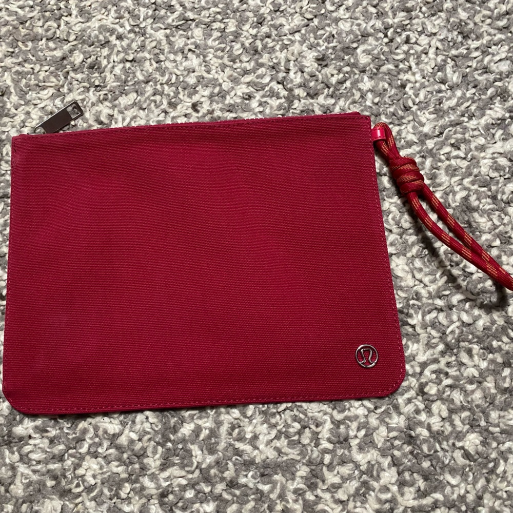 Lululemon pouch